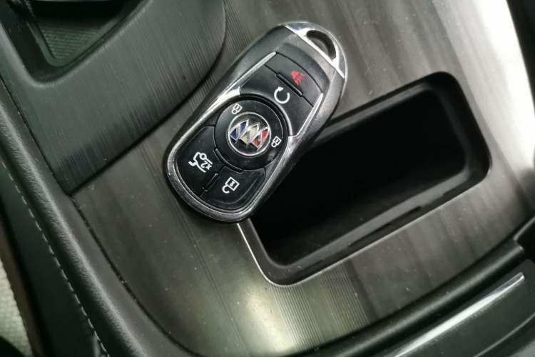 Used Buick LaCrosse 2021 652T Luxury Model
