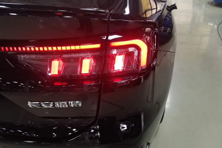 Used Ford Mondeo 2022 Facelift EcoBoost 245 ST-Line
