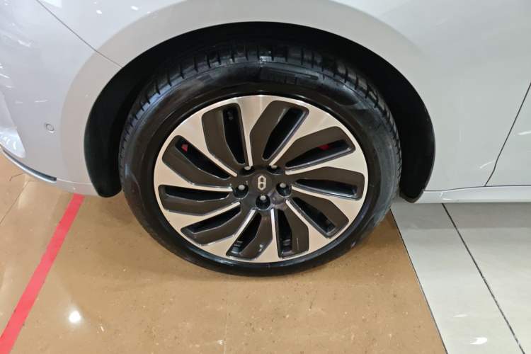 Used Hima AITO M5 2022 Extended-Range Four-Wheel Drive Ultimate Edition
