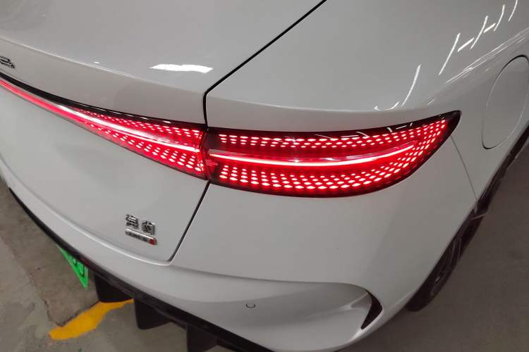 Used BYD Seal 2022 700 km Long-Range Rear-Wheel-Drive Version
