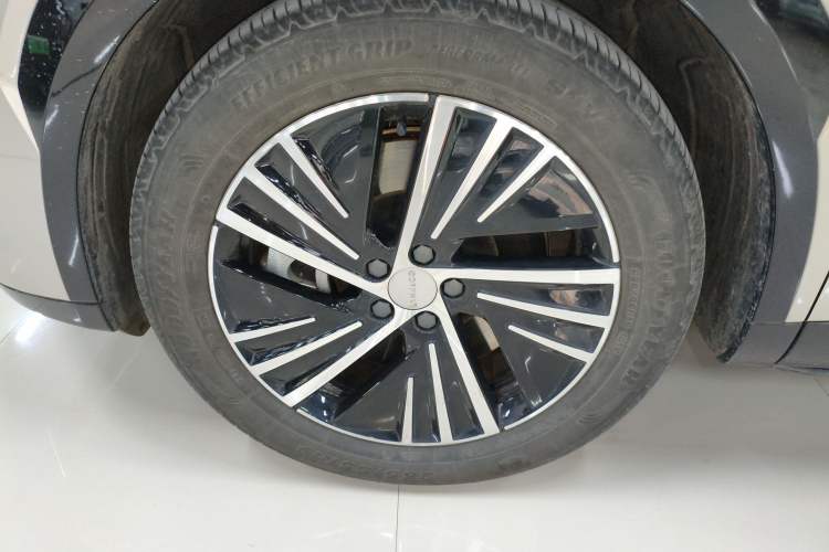 Used Lynk & Co 08 EM-P 2025 245km Ultra-Long Range Halo