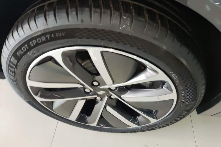 Used Li Auto L9 2024 Ultra Model
