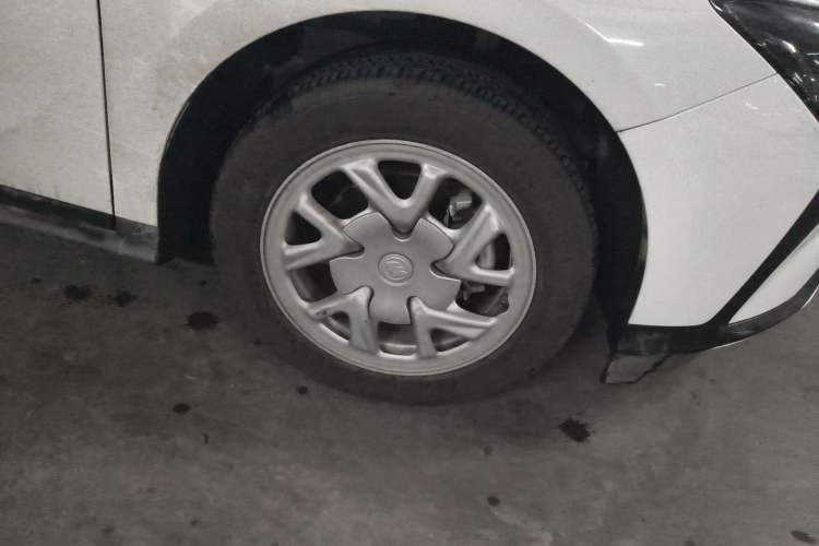 Used Buick Velite 6 2024 450km Range Commuter Version
