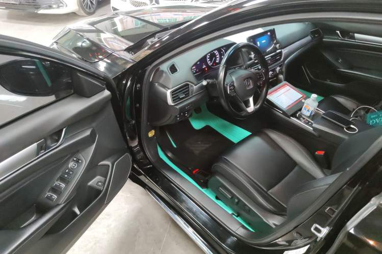 Used Honda Accord 2018 Rui Hybrid 2.0L Rui Ling Edition China VI
