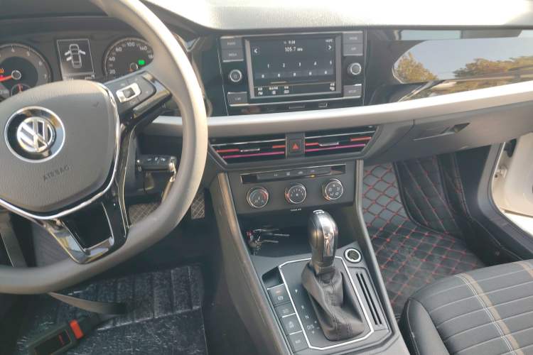 Used Volkswagen Lavida 2019 Hatchback 200TSI DSG Comfort Edition China VI
