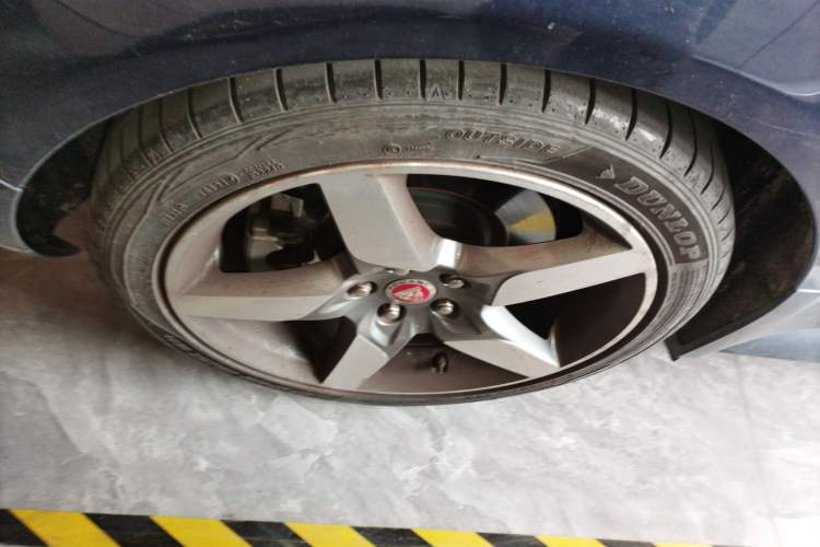 Used Jaguar XE 2017 2.0T 200 PS R-Sport