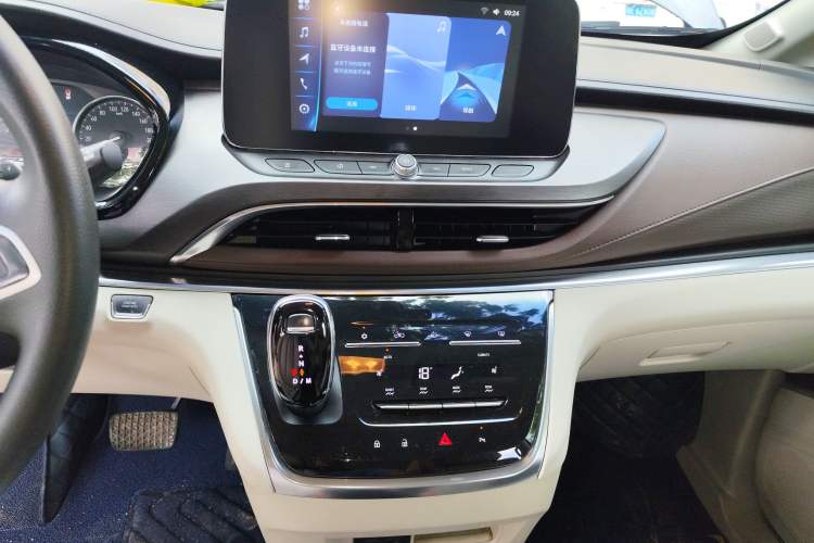 Used Buick GL8 2021 Land Cruiser Executive Class 652T Comfort Model
