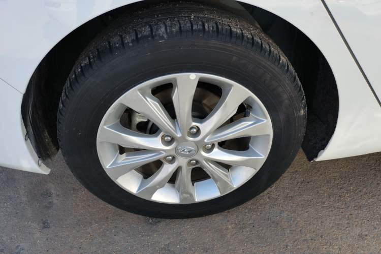 Used Hyundai Elantra 2016 1.6L Automatic Smart Version
