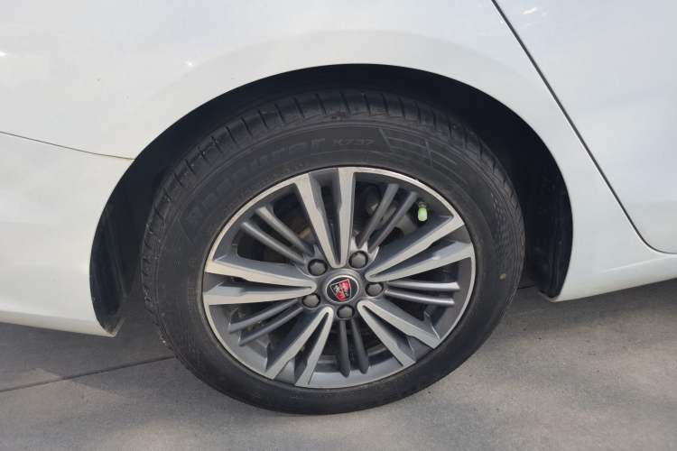 Used Roewe i5 2019 1.5L Manual 4G Connect Leehao Flagship Edition
