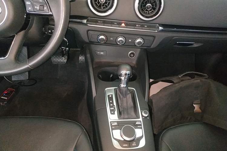 Used Audi A3 2019 Sportback 35 TFSI Fashion Edition China VI Emission Standard