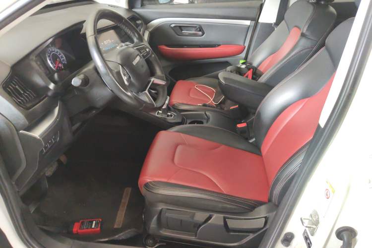 Used Haval H2s 2017 Red-Label 1.5T Dual-Clutch Elite Model
