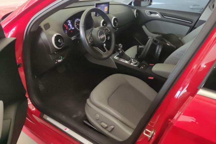 Used Audi A3 2018 30th Anniversary Edition Limousine 35 TFSI Fashion Model
