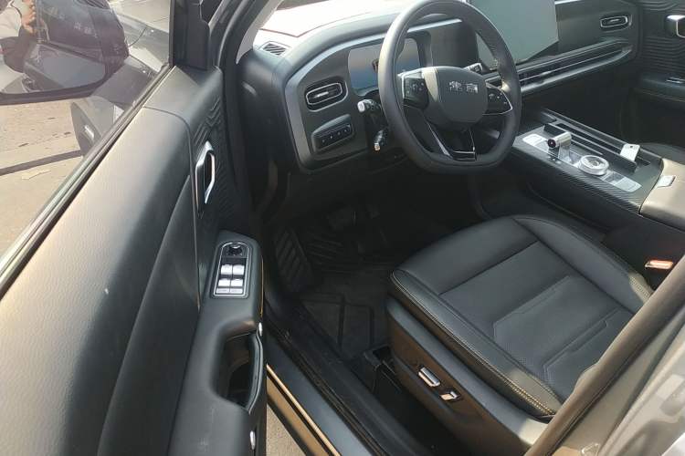 Used  BJ30 2024 1.5T Magic Electric Drive Advanced Version
