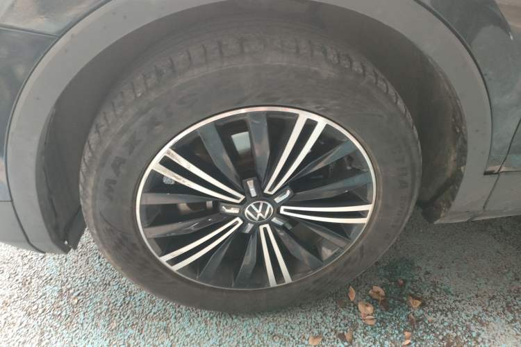 Used Volkswagen Tiguan L 2021 330TSI Automatic Two-Wheel Drive Smart Edition
