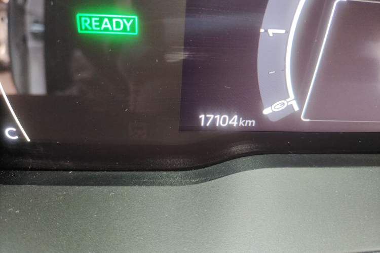 Used Toyota Camry 2024 Dual-Motor 2.0 HGVP Luxury Edition