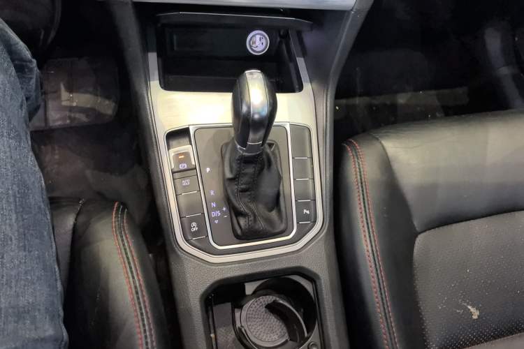 Used Volkswagen Golf Sportsvan 2016 230TSI Automatic Trend Edition