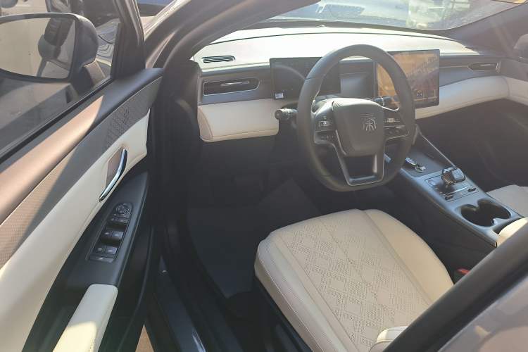 Used BYD Qin PLUS 2025 EV Smart Drive Edition 420KM Leading Model
