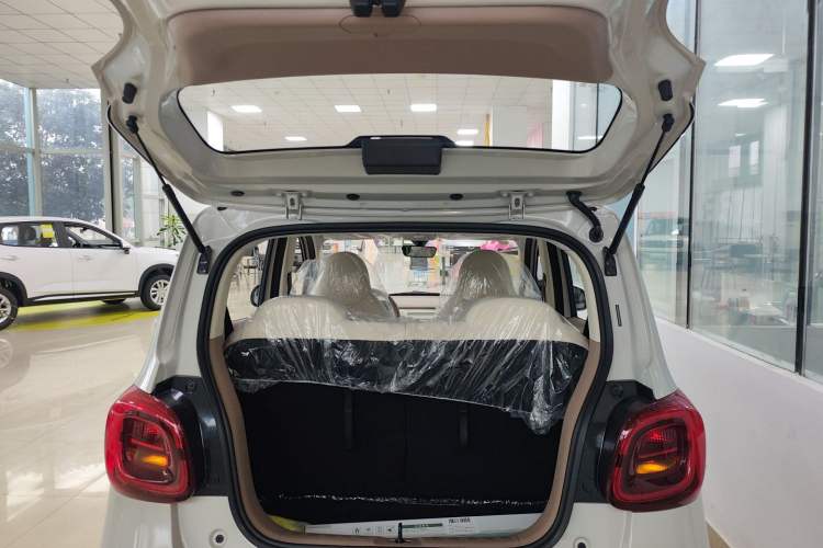 Used Wuling Hongguang MINIEV 2025 Four-Door Version Advanced Edition
