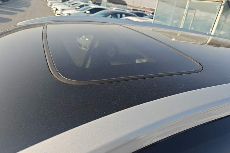 Used Honda CR-V 2016 2.0L two-wheel drive Urban Edition
