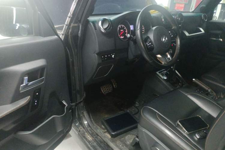 Used  BJ40 2016 40L 2.3T Automatic Two-Wheel Drive Prestige Edition