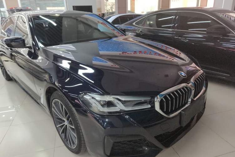 Used BMW 5 Series 2021 Facelifted 530Li Leading Edition M Sport Package
