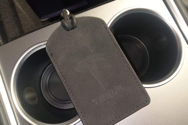 Used Tesla Model Y 2023 Rear-Wheel-Drive Version
