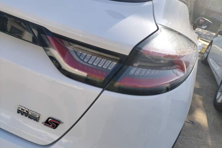 Used Geely Auto Emgrand S 2022 1.4T CVT Crossover Player Edition
