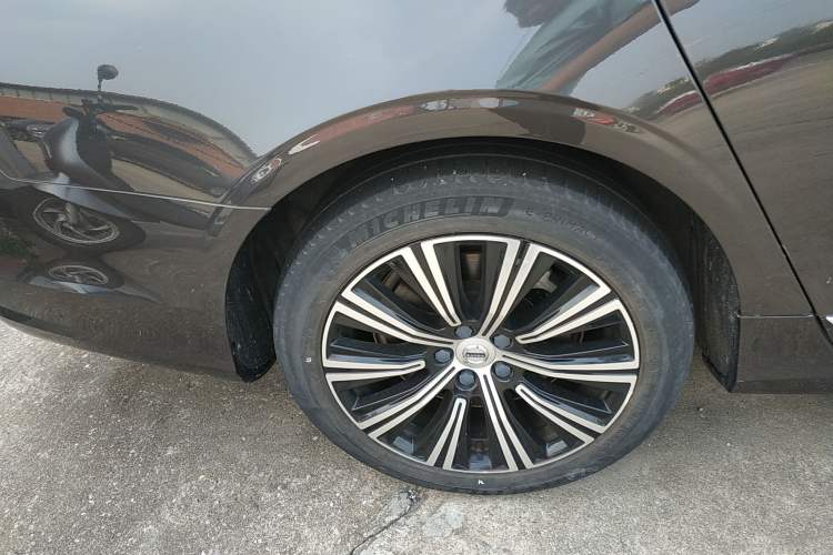 Used Volvo S90 2022 B5 Zhiyi Luxury Edition
