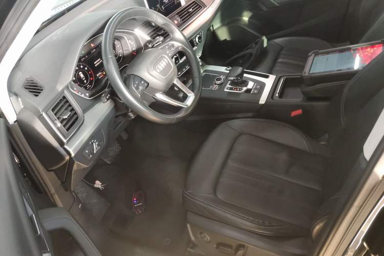 Used Audi Q5L 2020 Updated 40 TFSI Prestige Fashion Edition
