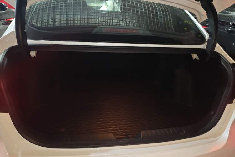 Used Changan Eado 2021 PLUS Blue Whale NE 1.4T GDI DCT Flagship Model
