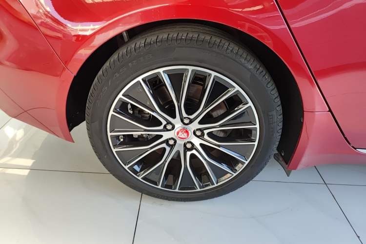 Used Jaguar XEL 2020 2.0T 200 PS S Advanced Elegance Edition
