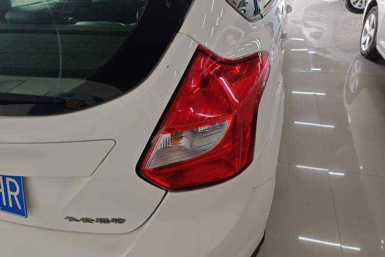 Used Ford Focus 2012 Hatchback 1.6L Automatic Fashion Edition