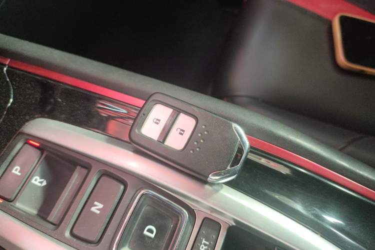 Used Everus VE-1 2021 S Pirelli Edition
