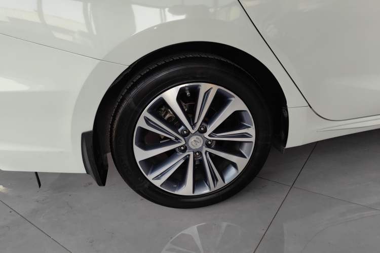 Used Changan Raeton CC 2018 1.5T Manual Luxury Model China V Standard
