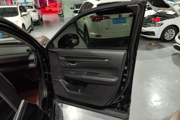 Used Honda CR-V 2023 240TURBO Two-Wheel-Drive Luxury Version 5 Seats
