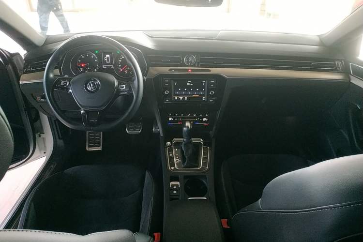 Used Volkswagen FAW-Volkswagen CC 2020 330TSI Huayan Edition China VI Standard
