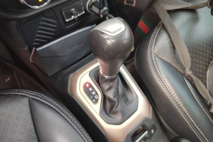 Used  Renegade 2017 180T Automatic High-Energy Version