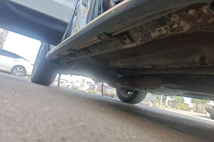 Used Land X7 2015 2.0T Panoramic Prestige Edition
