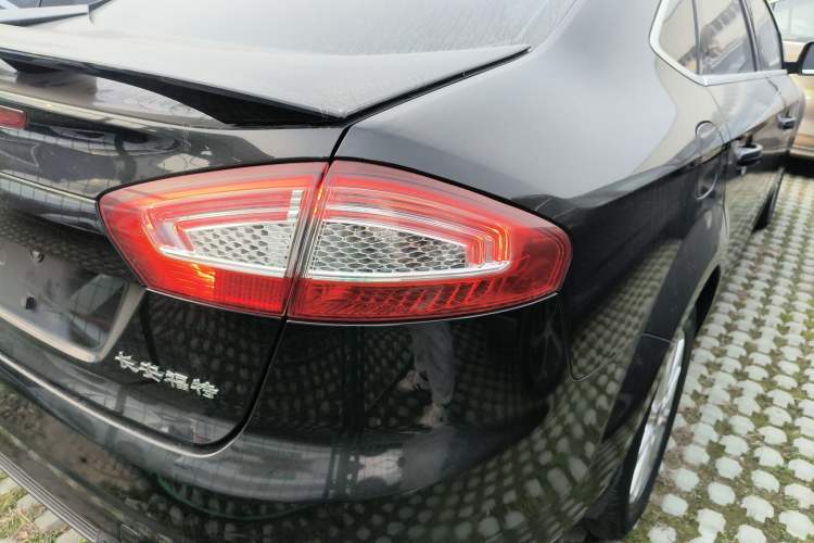 Used Ford Mondeo 2013 2.3L Fashion Edition
