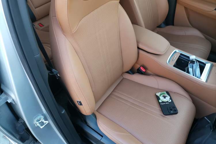 Used  L7 2025 EM-i 115km Exploration+ Edition