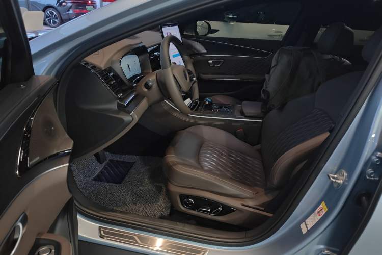 Used BYD Han 2023 DM-i Champion Edition 121KM Prestige Model
