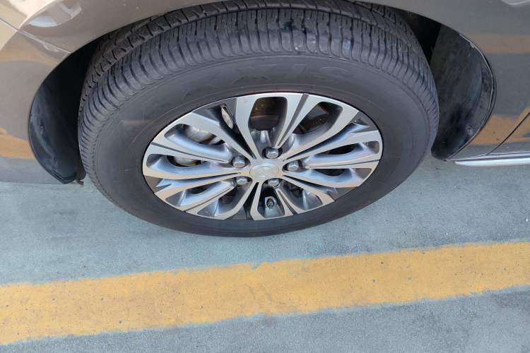 Used Buick GL8 2023 Land Executive Class 652T Luxury Model