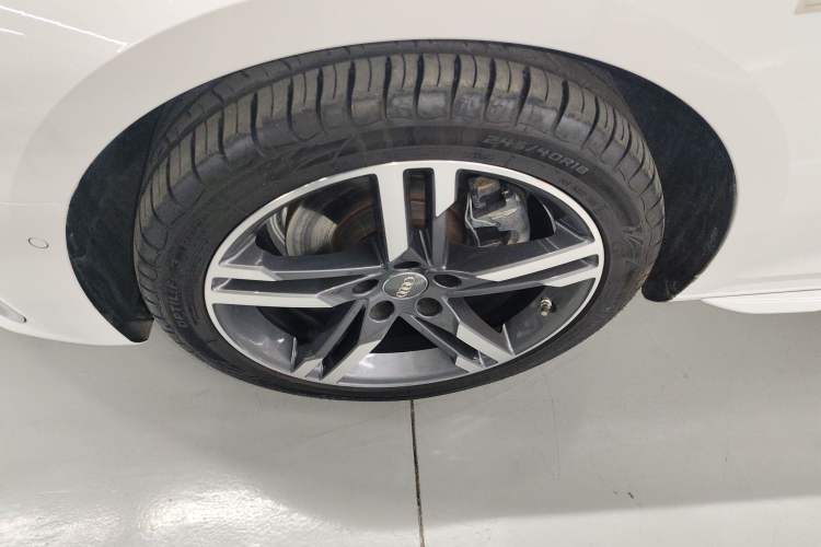 Used Audi A4L 2020 40 TFSI Luxury Dynamic Model
