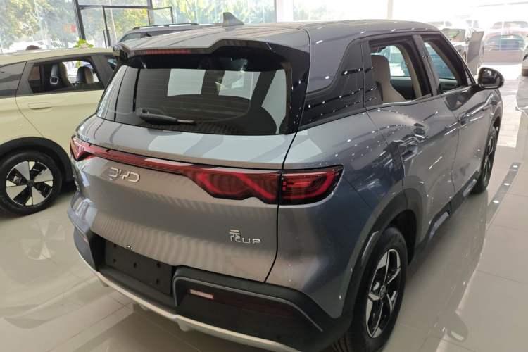 Used BYD Yuan UP 2024 401KM Leading Edition