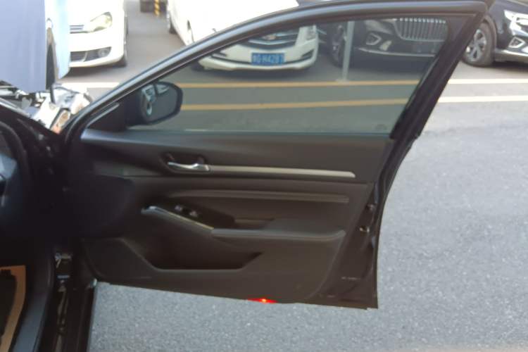 Used Nissan Teana 2022 2.0L XL-TLS Enjoyment Edition
