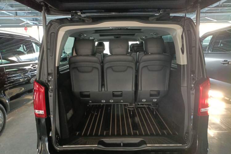 Used Mercedes-Benz V-Class 2018 V 260 L Prestige Extended Version China VI
