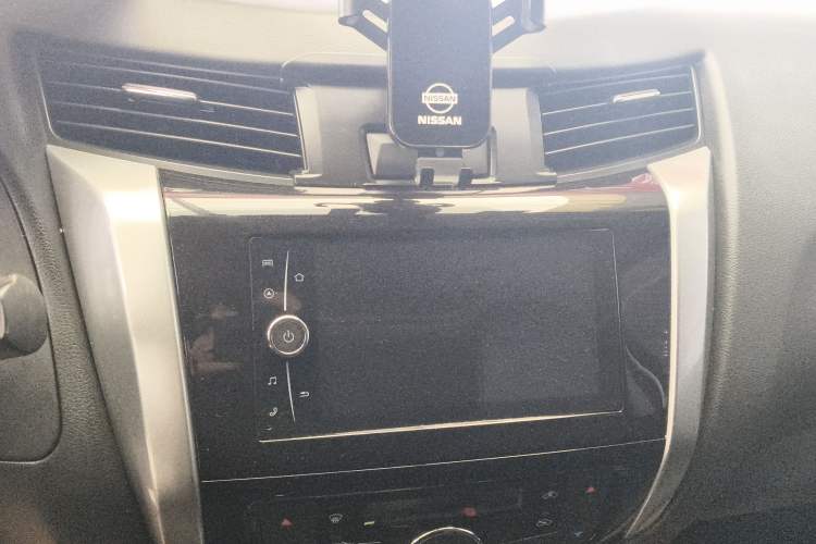 Used Nissan Terra 2018 2.5L Automatic 4x4 Luxury Edition