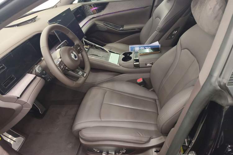 Used Denza Z9 2024 1100 km Four-Wheel Drive Max Version