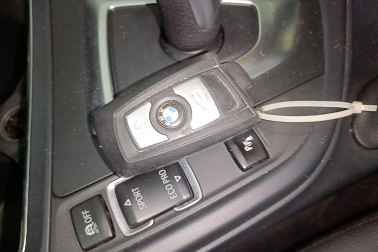 Used BMW 3 Series 2017 320Li Fashion Model
