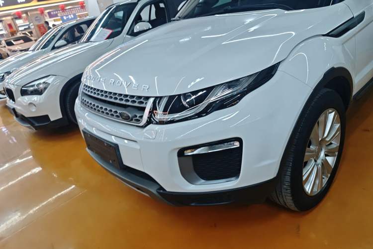 Used Land Rover Range Rover Evoque 2016 2.0T SE Smart Glow Edition